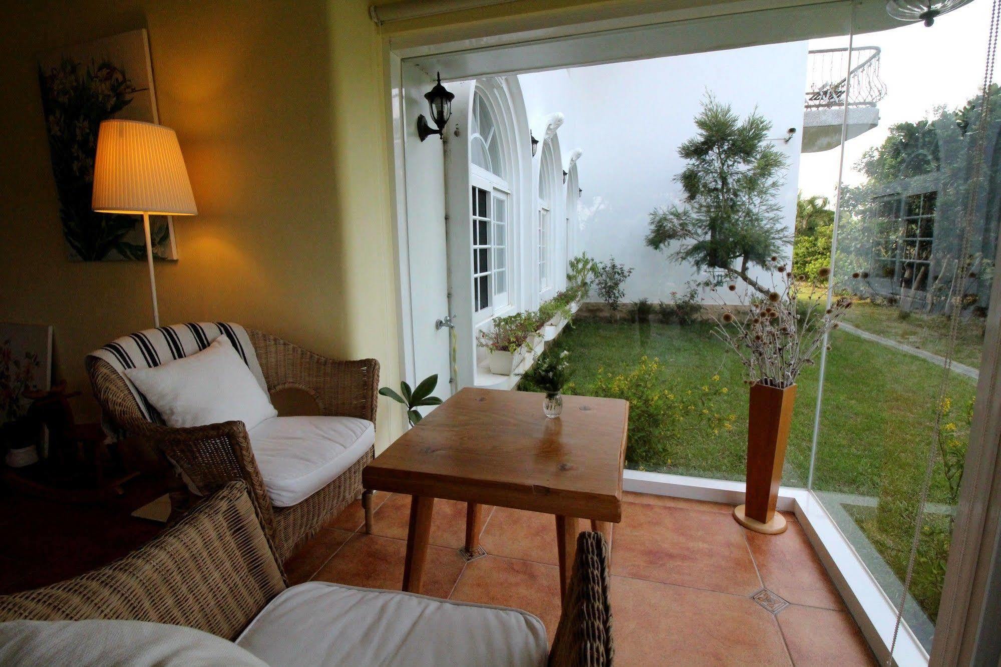 Bonjour Bebe Bed & Breakfast Hengchun South Gate Exterior photo